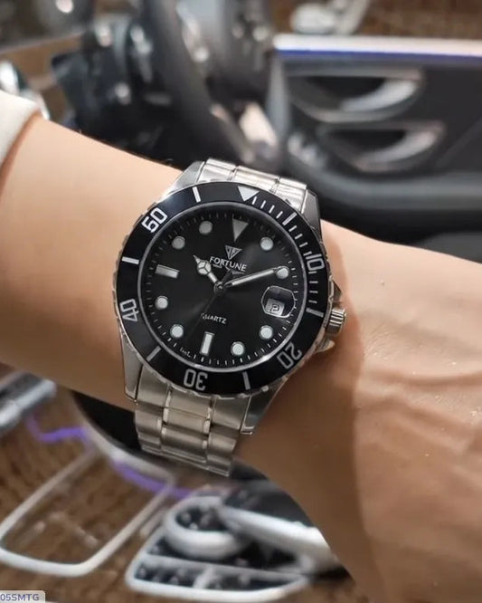 Luxury Black Bronze Watch - 1 Pc for Men | Water Resistant & Comfortable Daily Wear